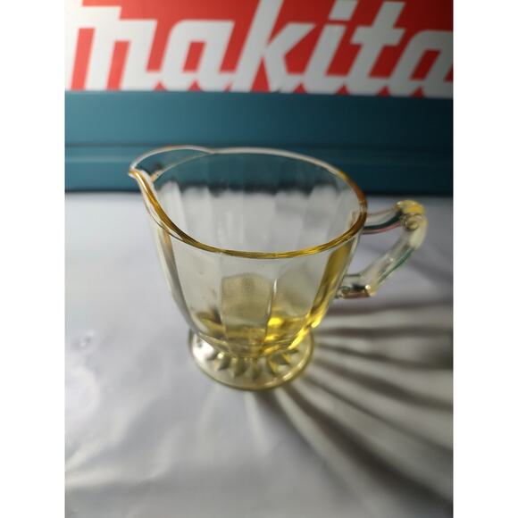 1930’s Small Uranium Glass Pitcher Glows W Blacklight Yellowish Looking Design - Picture 4 of 4